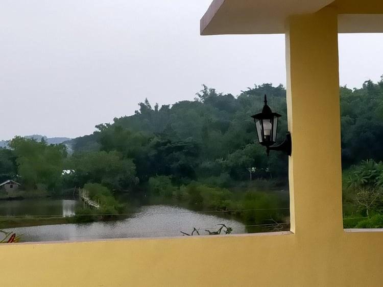 Casa De Flores Alaminos Esterno foto